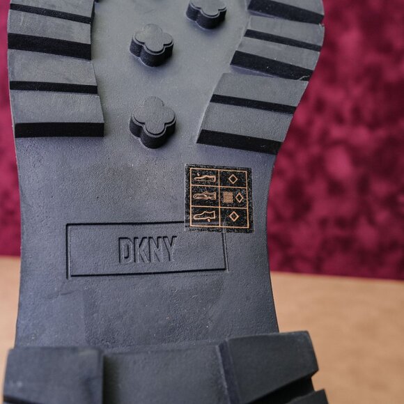 DKNY Women Romilly Vegan Leather Lace-up Zip Ankle Combat Boots sz 10 - Picture 9 of 9